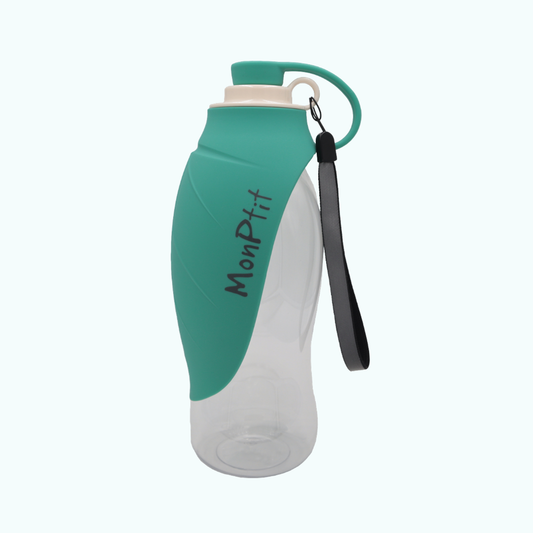 Portable dog water bottle Monptitpets – lightweight and eco-friendly